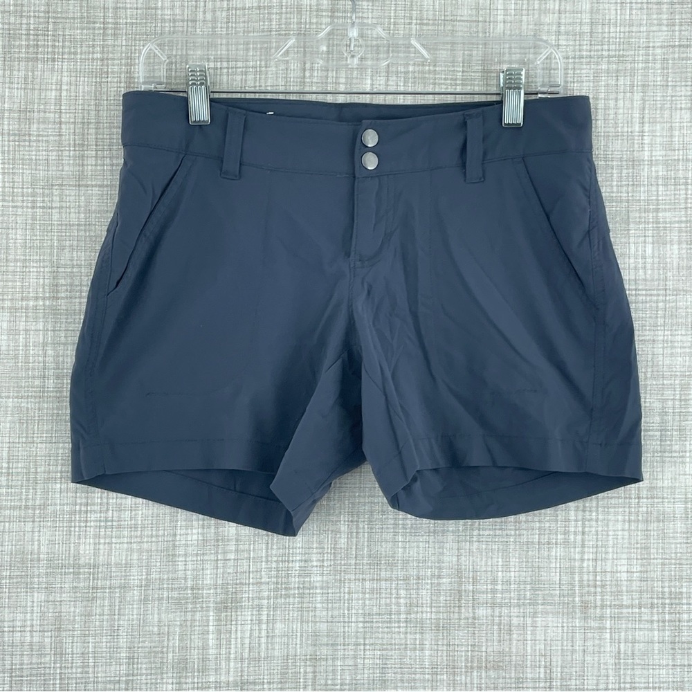 Columbia Womens Size 6 navy Blue hiking shorts omni Shield 0521